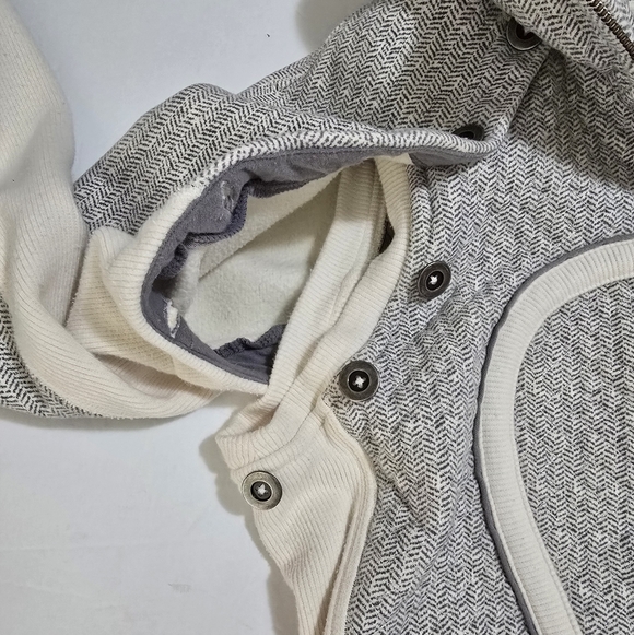 Lululemon Rare Limited Edition Gray & White Convertible Scuba Hoodie **FLAWED** - Picture 5 of 12